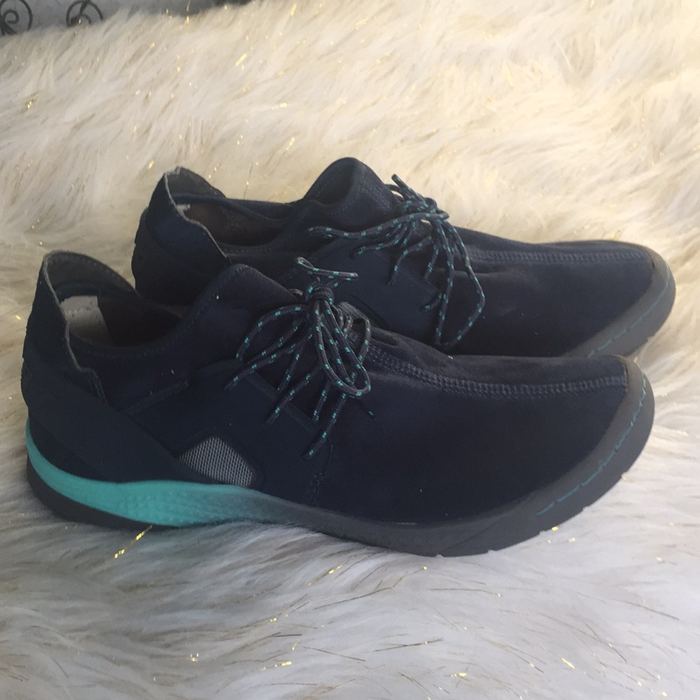 J Sport by  Jambu size 10 navy teal / gray